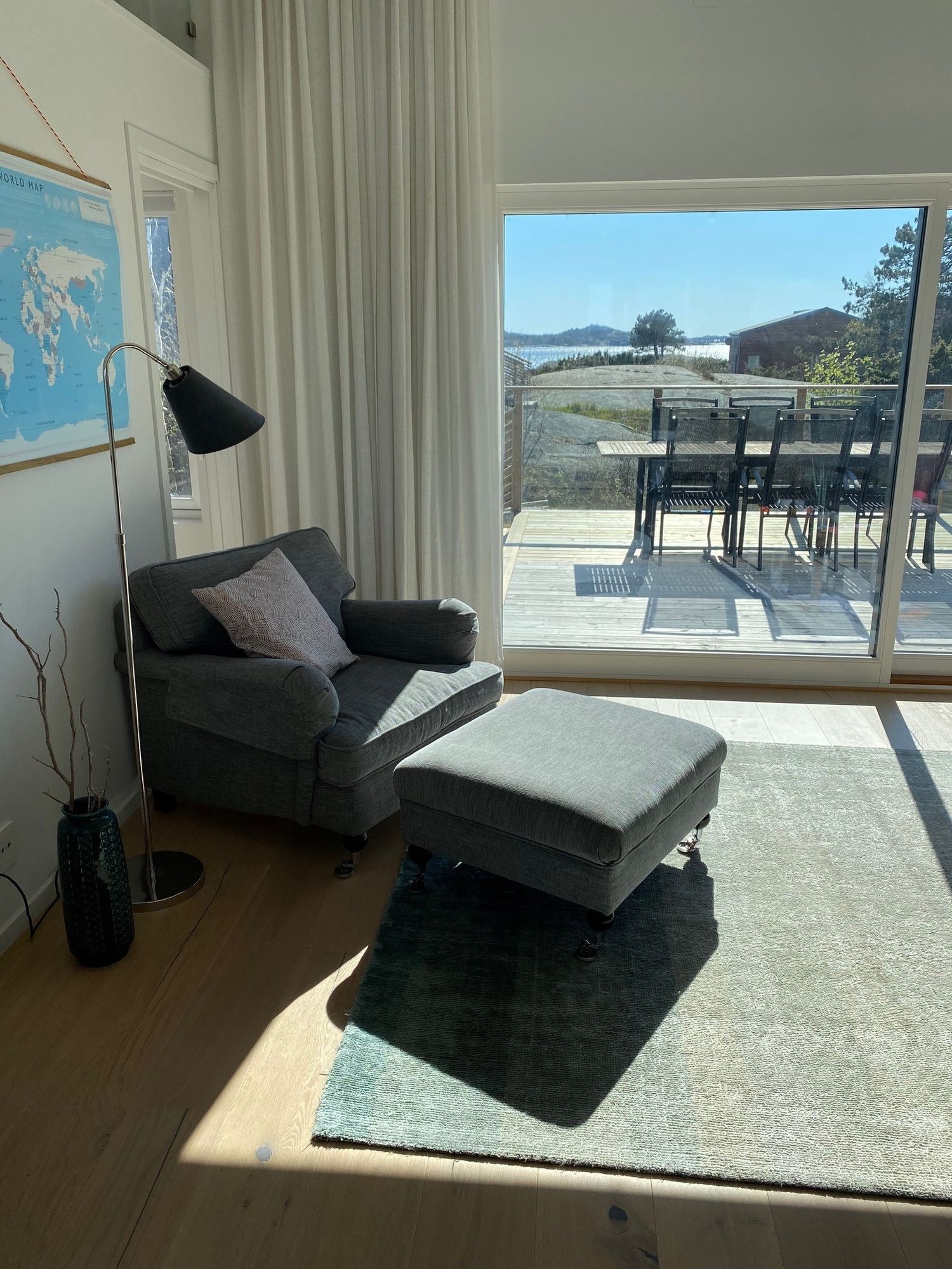 Modernt Hus med Havsutsikt på Knarrholmen – bild 13 av 22