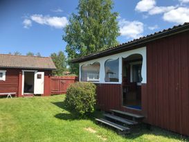 Stuga vid fågelsjö Leksand