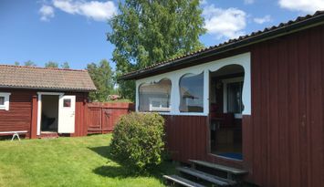 Stuga vid fågelsjö Leksand