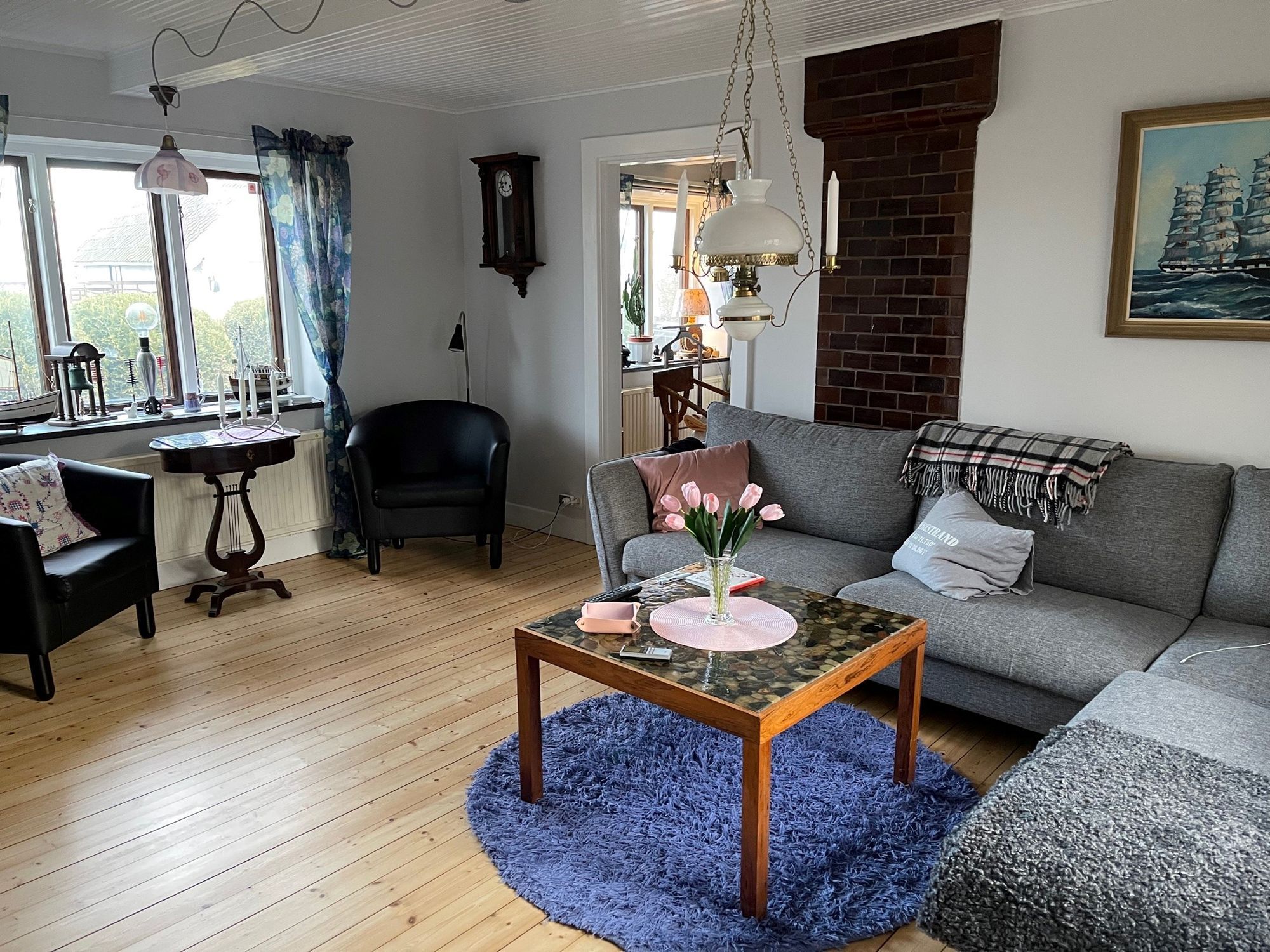Hus i Beddingestrand med tomt ända ner till havet – bild 5 av 20