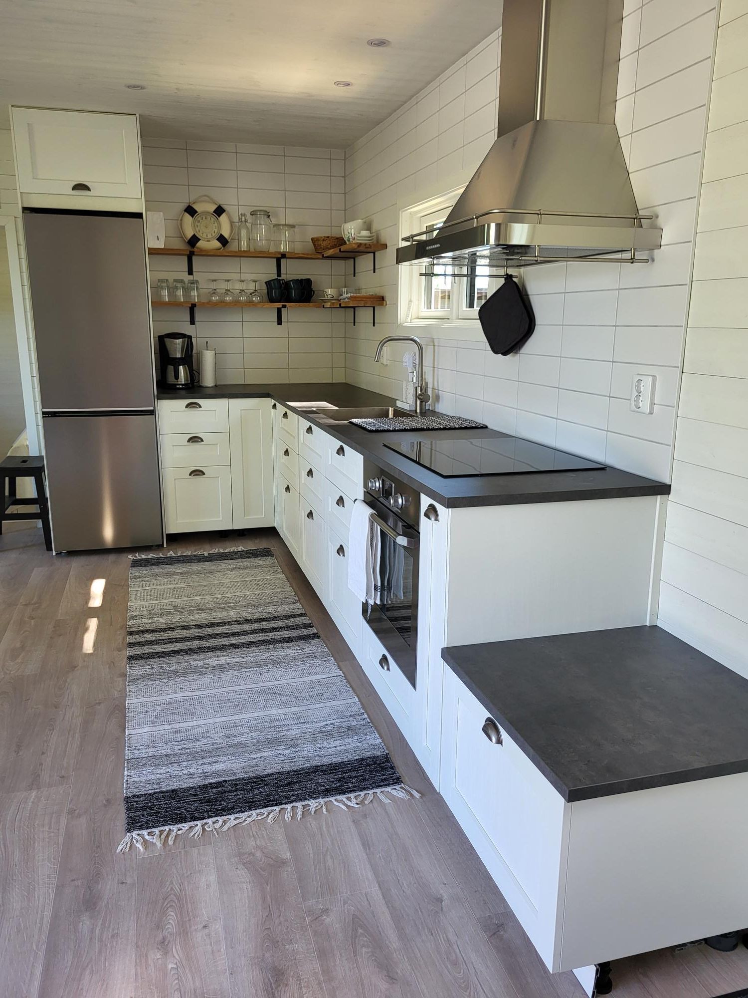 Stuga i S:t Annas skärgård, Vikbolandet – bild 4 av 13