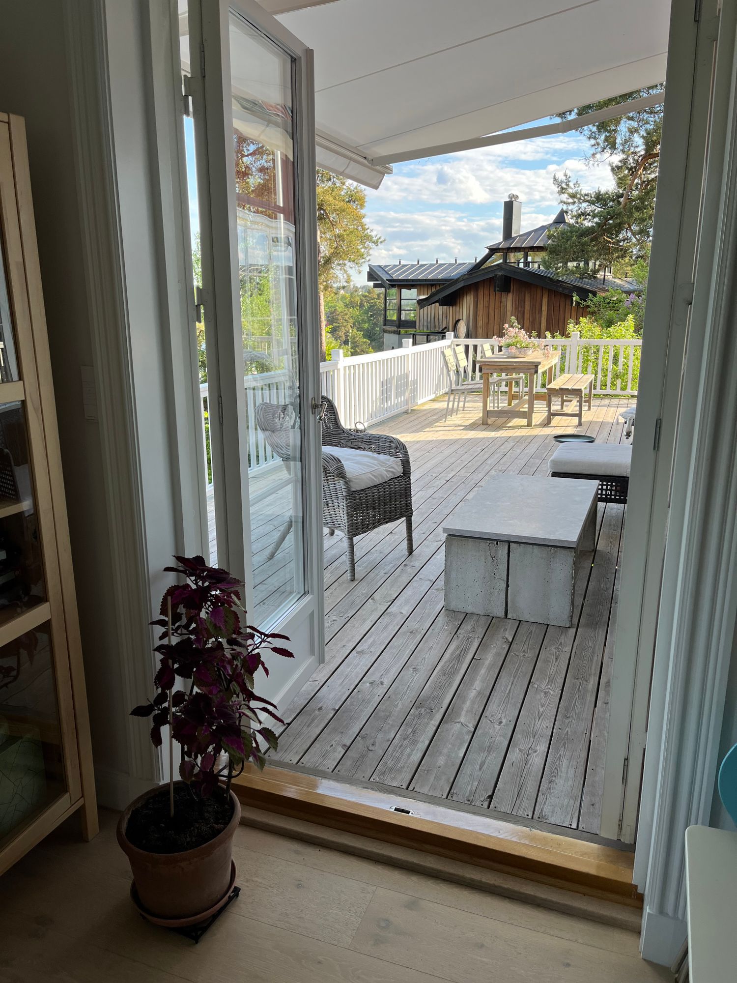 Villa med sjöutsikt i Saltsjöbaden, Skärgården – bild 2 av 13