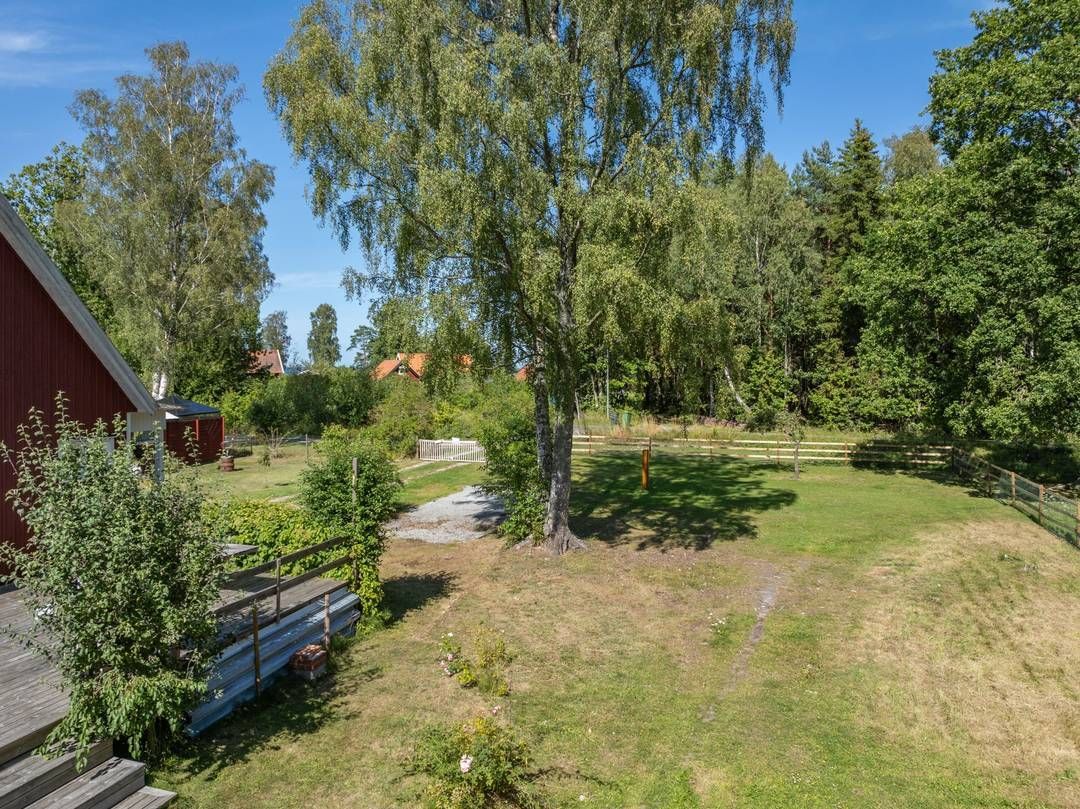 Fint hus med pool – bild 16 av 20