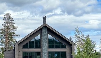 Nybyggt & modernt fjällshus med storslagen natur