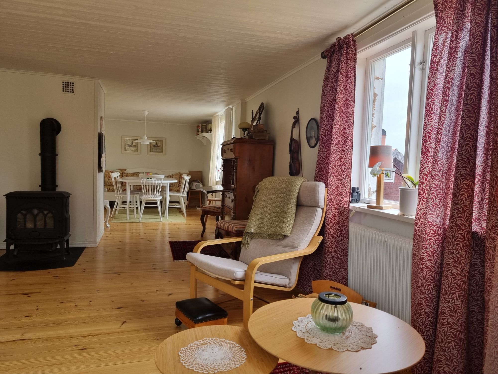 Charmiga MormorGretas stuga – bild 7 av 24