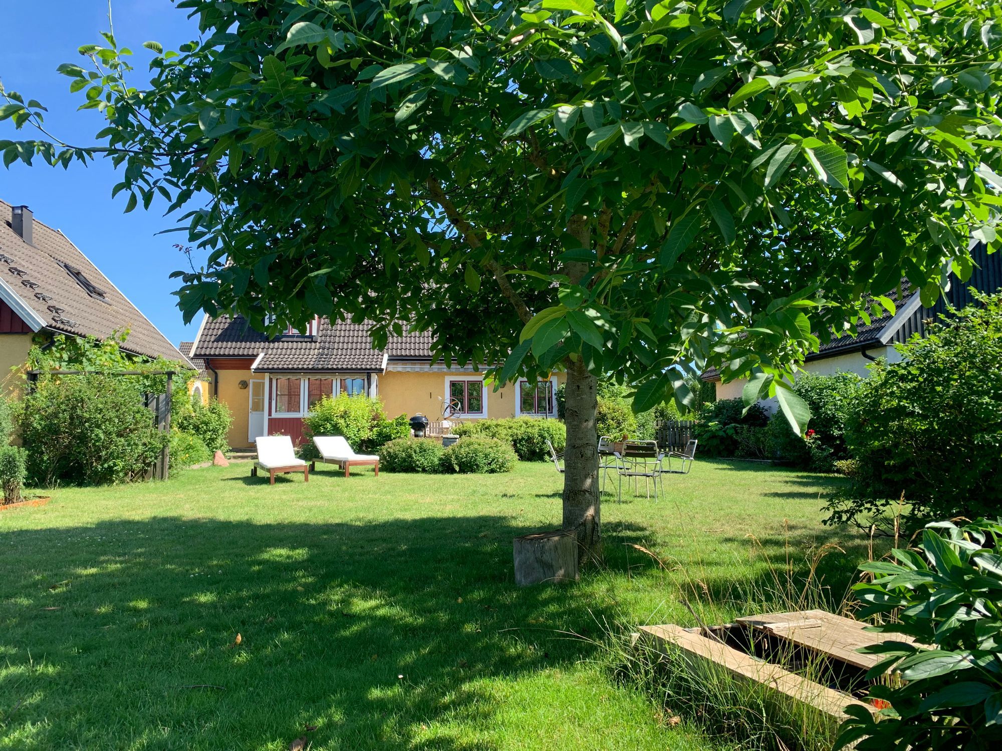 Arkitektritad villa i Visby – bild 22 av 24