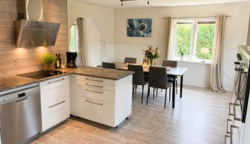 150 m till badsjö och 2,5 km till Isabergtoppen