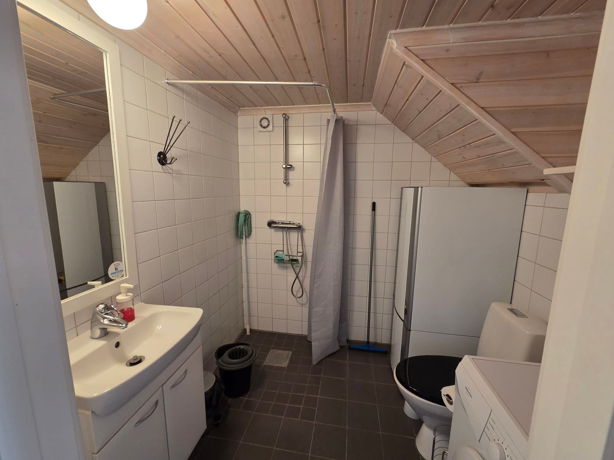 Lilla Nyborgs Annex/Gårdshus i centrala Borgholm – bild 8 av 24