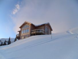 Luxury Chalet 340sqm/16B, in the slope, spa &pool