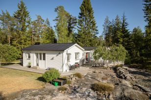 Fint sommarhus med havsnära läge i Tjusts skärgård