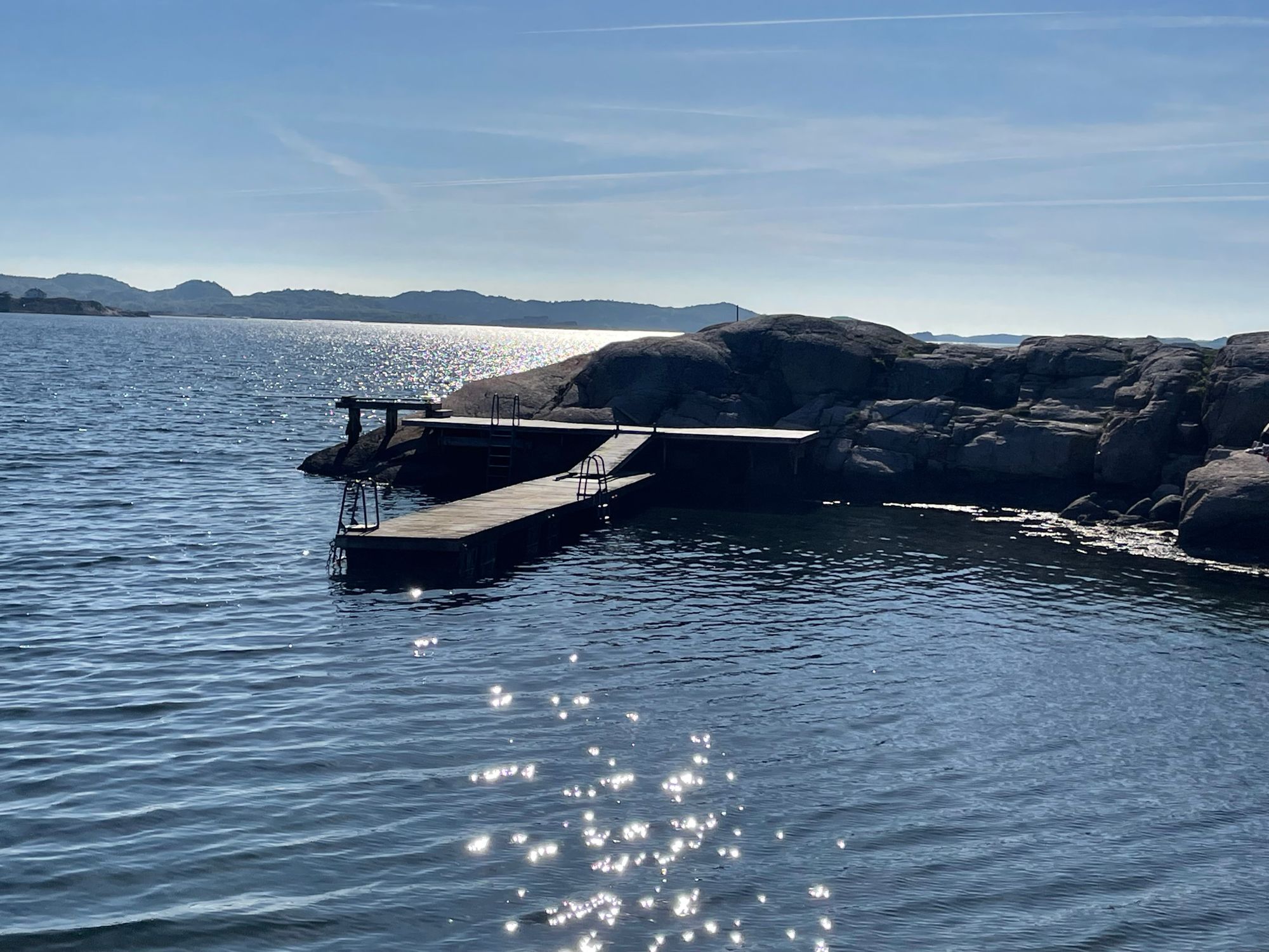 Havsnära sommarhus på Tjörn – bild 17 av 19