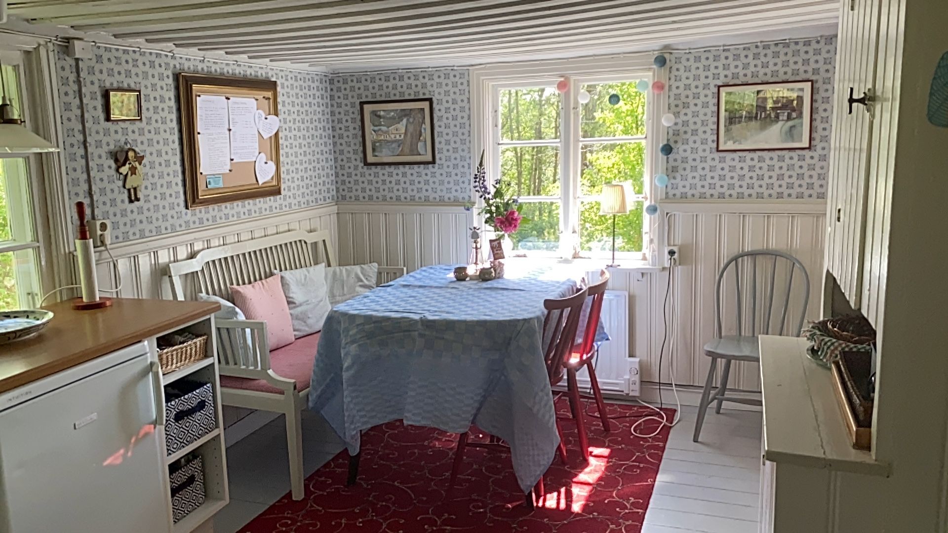 Charmigt 1800-tals torp nära S:t Anna skärgård – bild 4 av 19