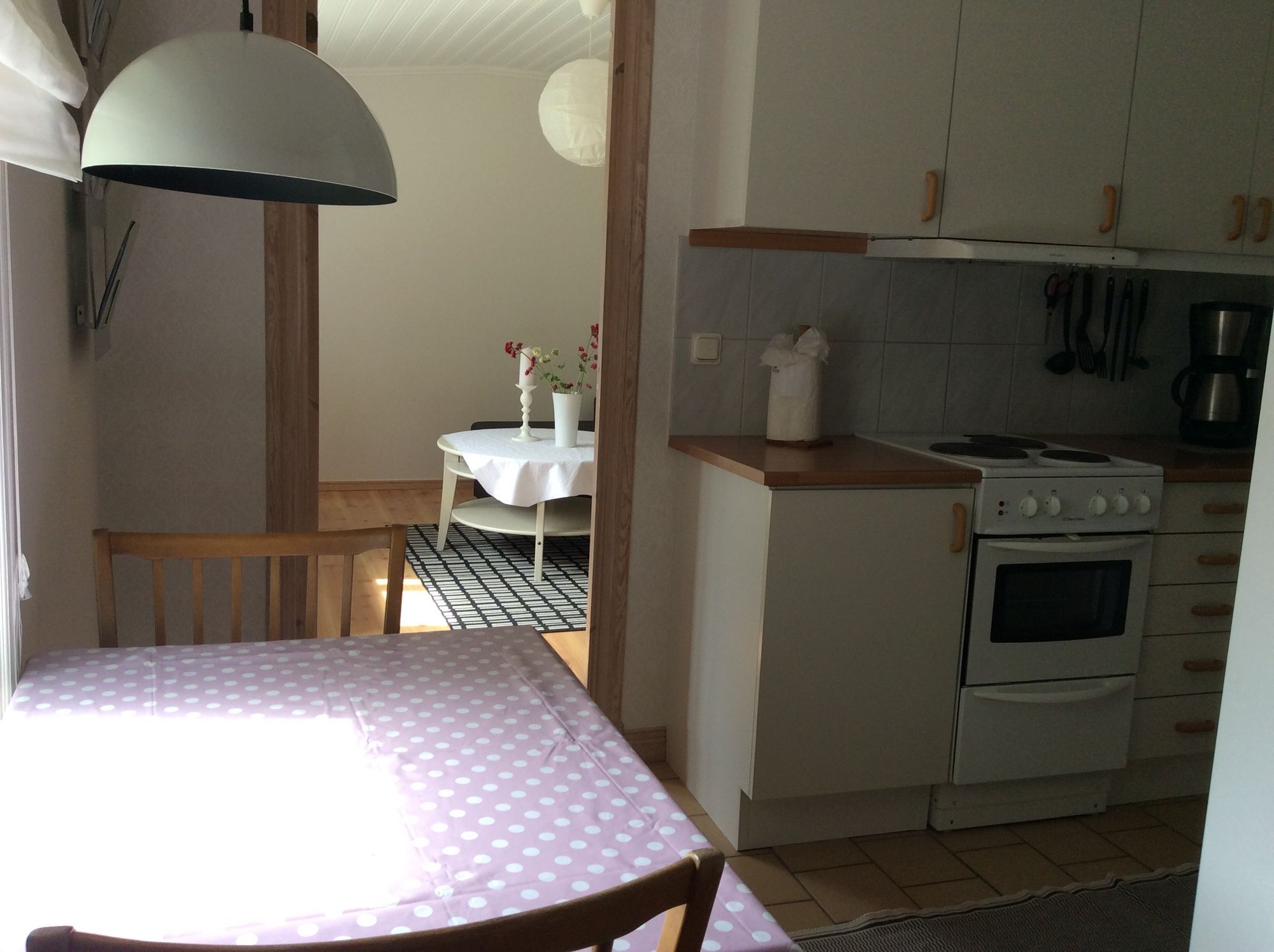 Mysig lägenhet centralt i Visby – bild 5 av 8
