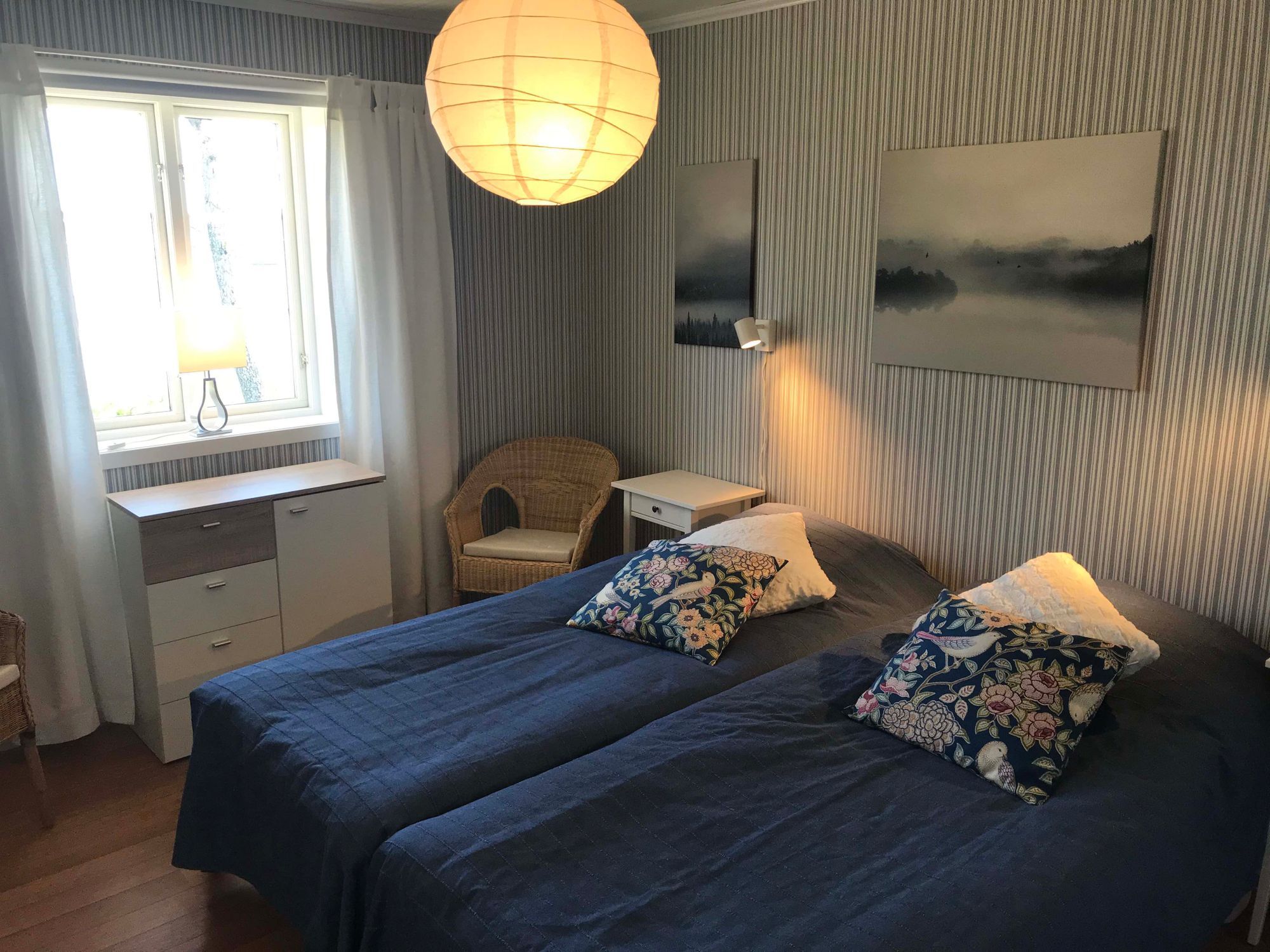 En stuga vid havet i Gryts Skärgård – bild 4 av 13