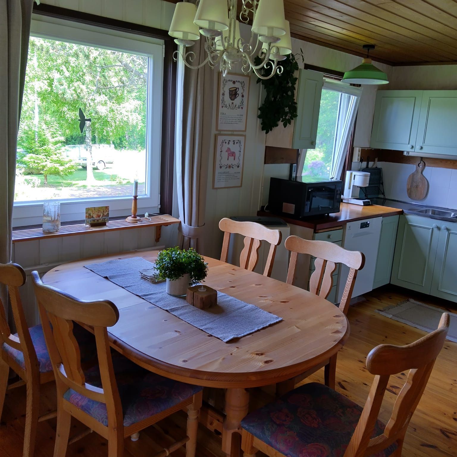 Mysigt fritidshus nära Mullsjön, Hjo & Vättern – bild 5 av 20