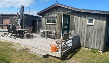Strandnära och centralt i Djupvik