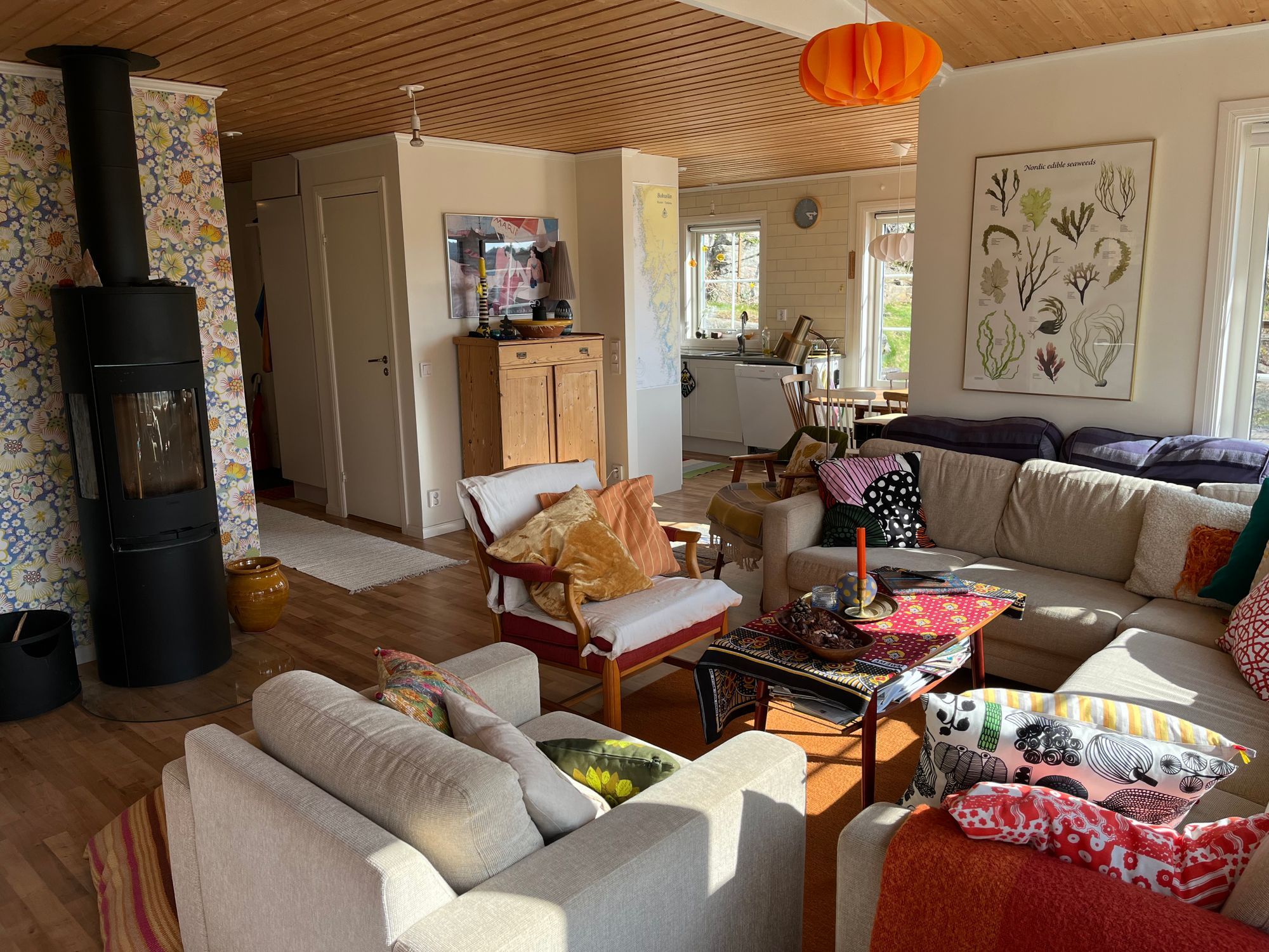 Litet hus på Orust med härlig fjordutsikt. – bild 5 av 14