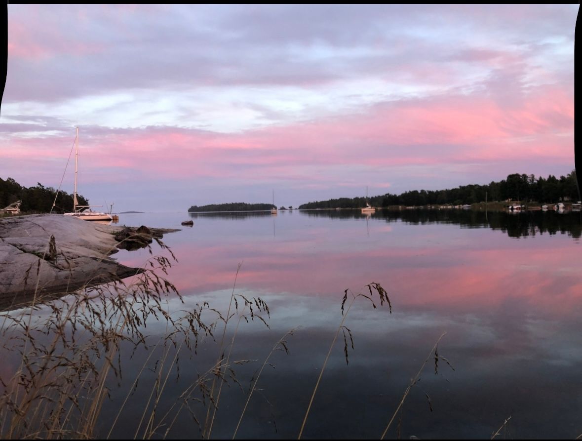 Rymligt skärgådshus med panoramautsikt över havet – bild 19 av 19