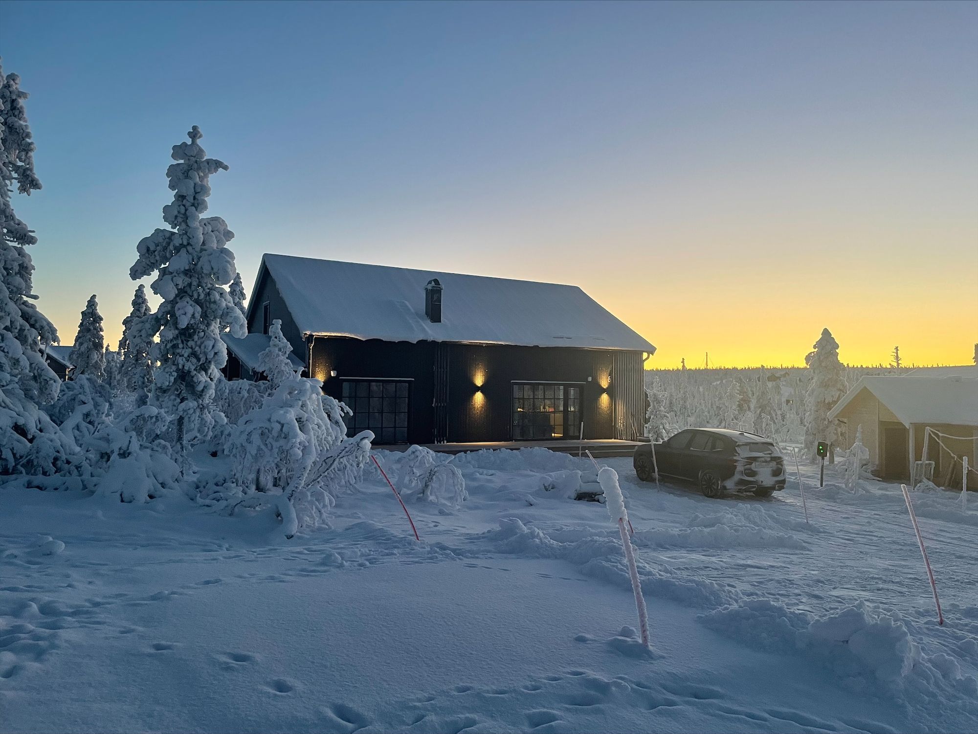 Exklusivt fjällhus med generösa ytor och rymd – bild 3 av 24