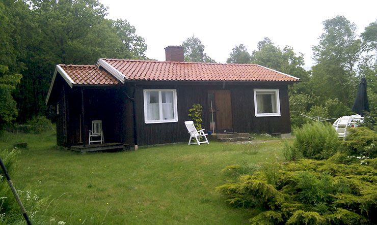 Falkenberg-Ringsegård-Skrea-800 m till stranden.