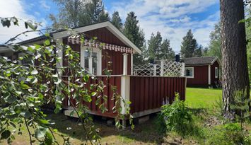 Mysig stuga på Sollerön🏡 250 m till Morgondoppet!