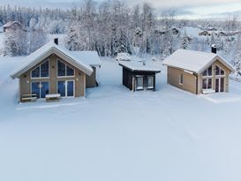 Storhus & Lillhus (8+2 bäddar) med vedeldad bastu