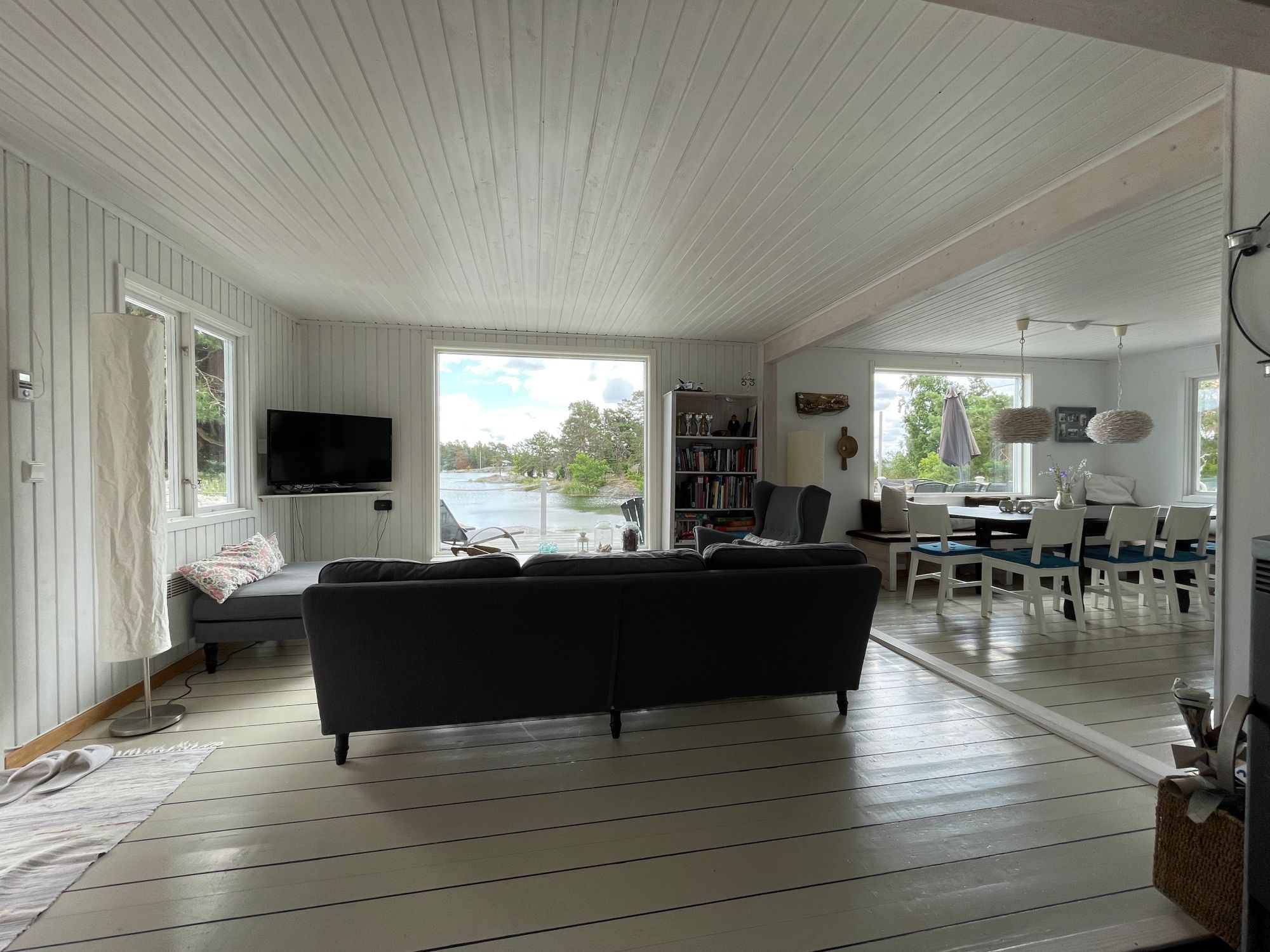 Härligt sommarhus med havstomt och egen brygga – bild 14 av 24