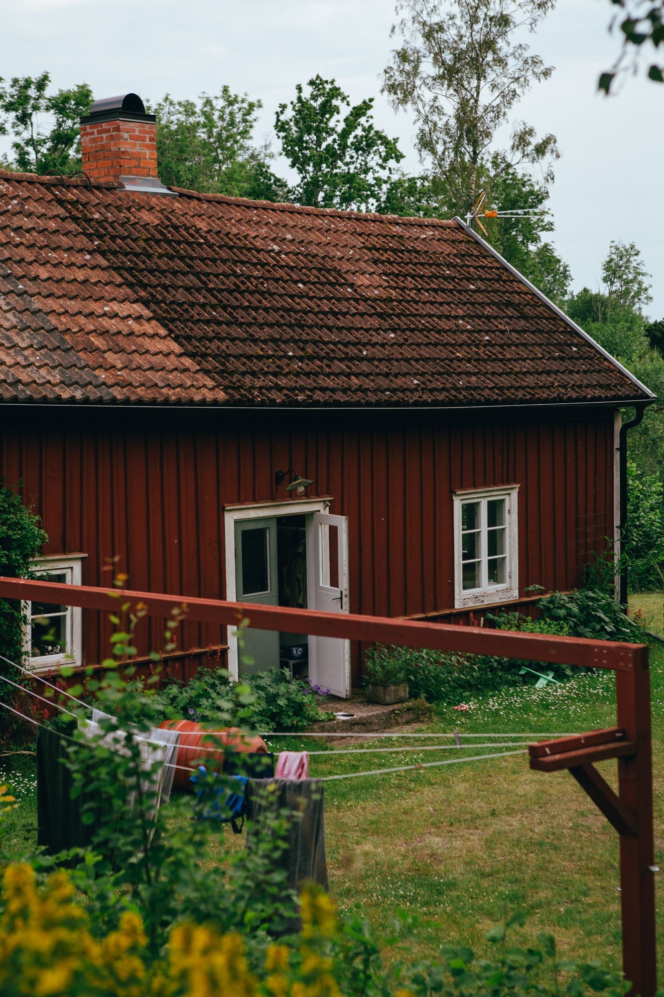 Två stugor i idyllen Orrnäs – bild 4 av 24