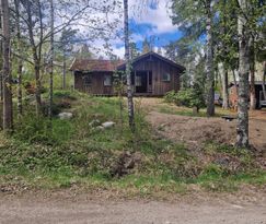 Stuga nära bad och natur vid Marvikarna/Krampan
