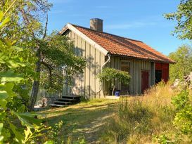 Kleines charmantes Ferienhaus auf einer Insel