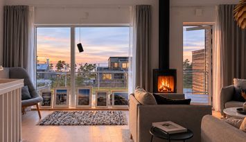 Rymligt parhus i avkopplande närområde