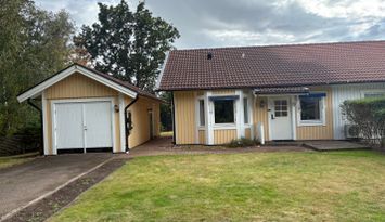 Nyrenoverat parhus i Frösakull