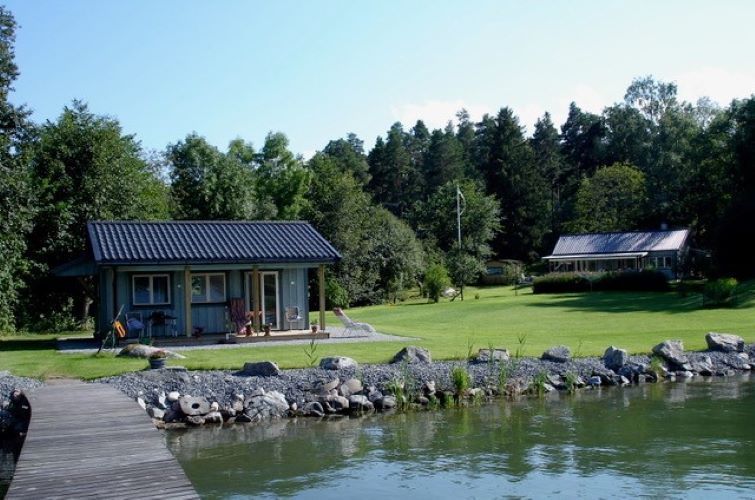 Ekudden Rindö. Sjötomt med privat brygga