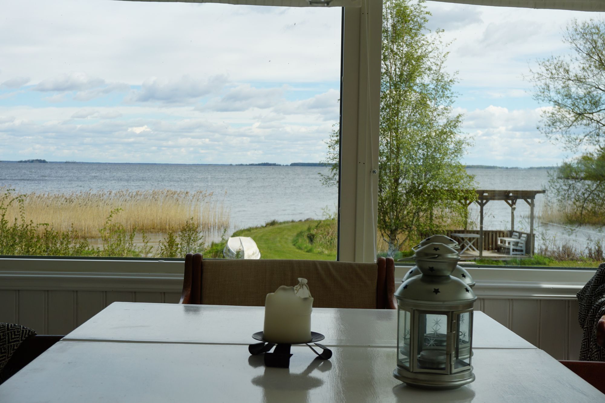 Sommarhus vid Södra Hjälmaren med sjötomt – bild 12 av 24