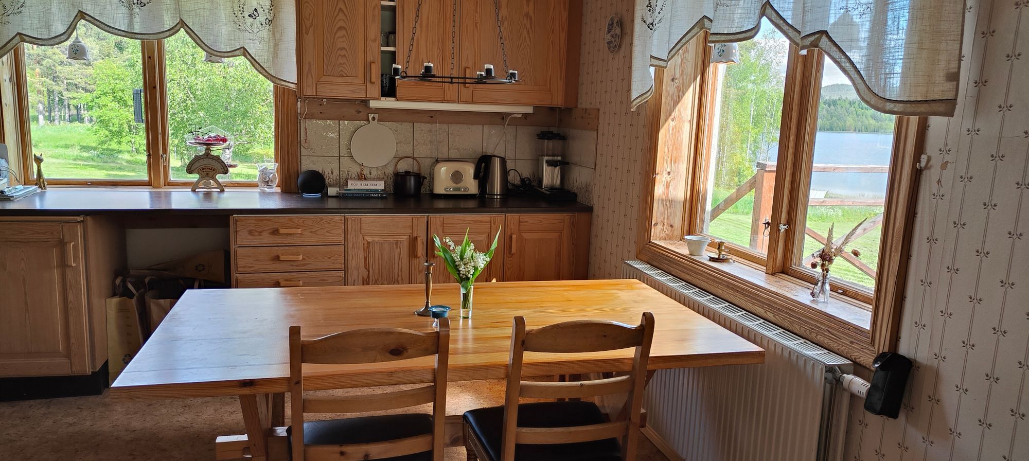 Hus vid insjö i Ässjö, Hassela – bild 20 av 24
