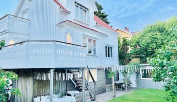 Nice apartment in central Kungshamn