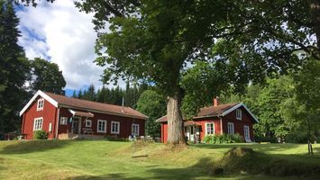 Stuga med sjönära läge i Värmland Filipstad Kommun