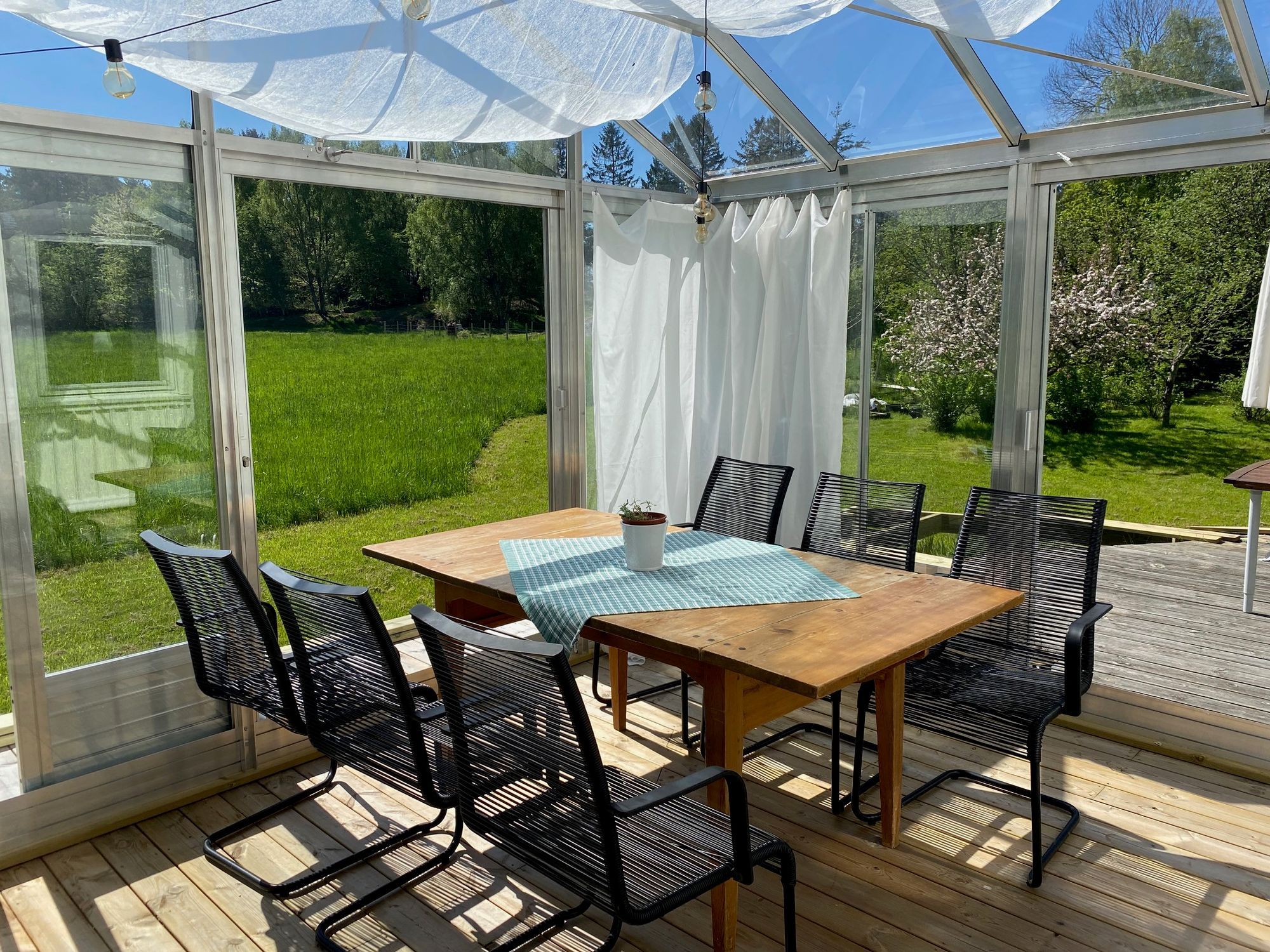 Havsnära lantligt hus på Tjörn – bild 8 av 14
