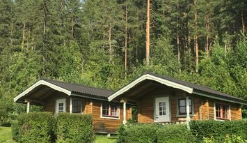 Timrad stuga nr 2 på landet med härligt utsikt
