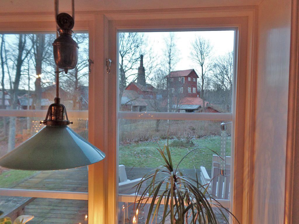Mysig stuga i byn Löa i Bergslagen – bild 13 av 24