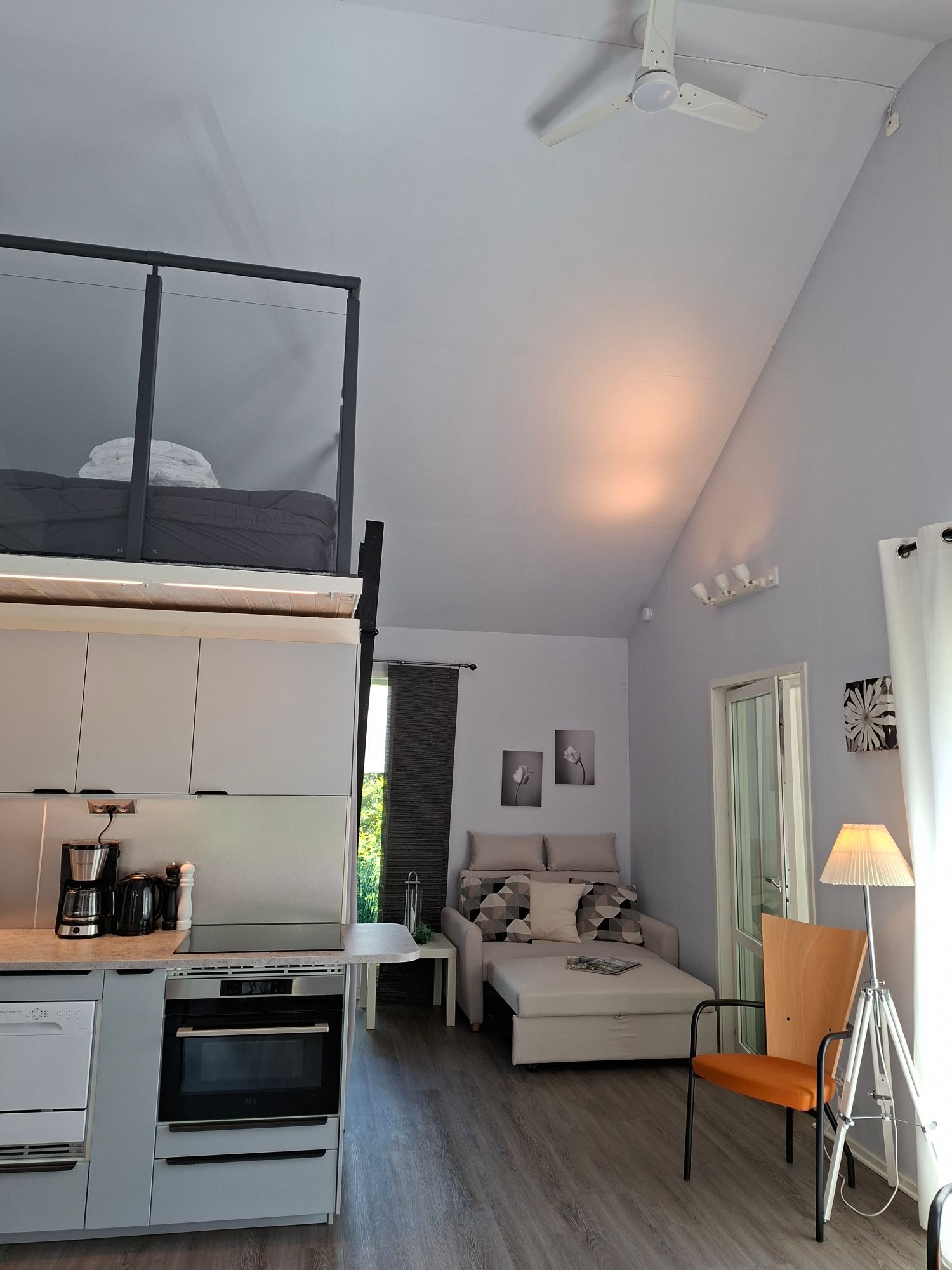 Toppmodernt fritidsboende – bild 20 av 24