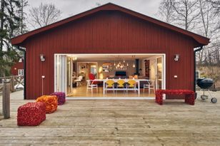 Villa in Saltsjöbaden mit Meerblick und Sauna