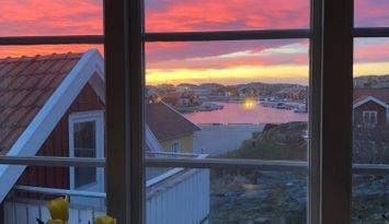 Mysigt hus med havsutsikt