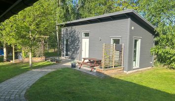 Fin Attefal i mysigt område i Mellbystrand