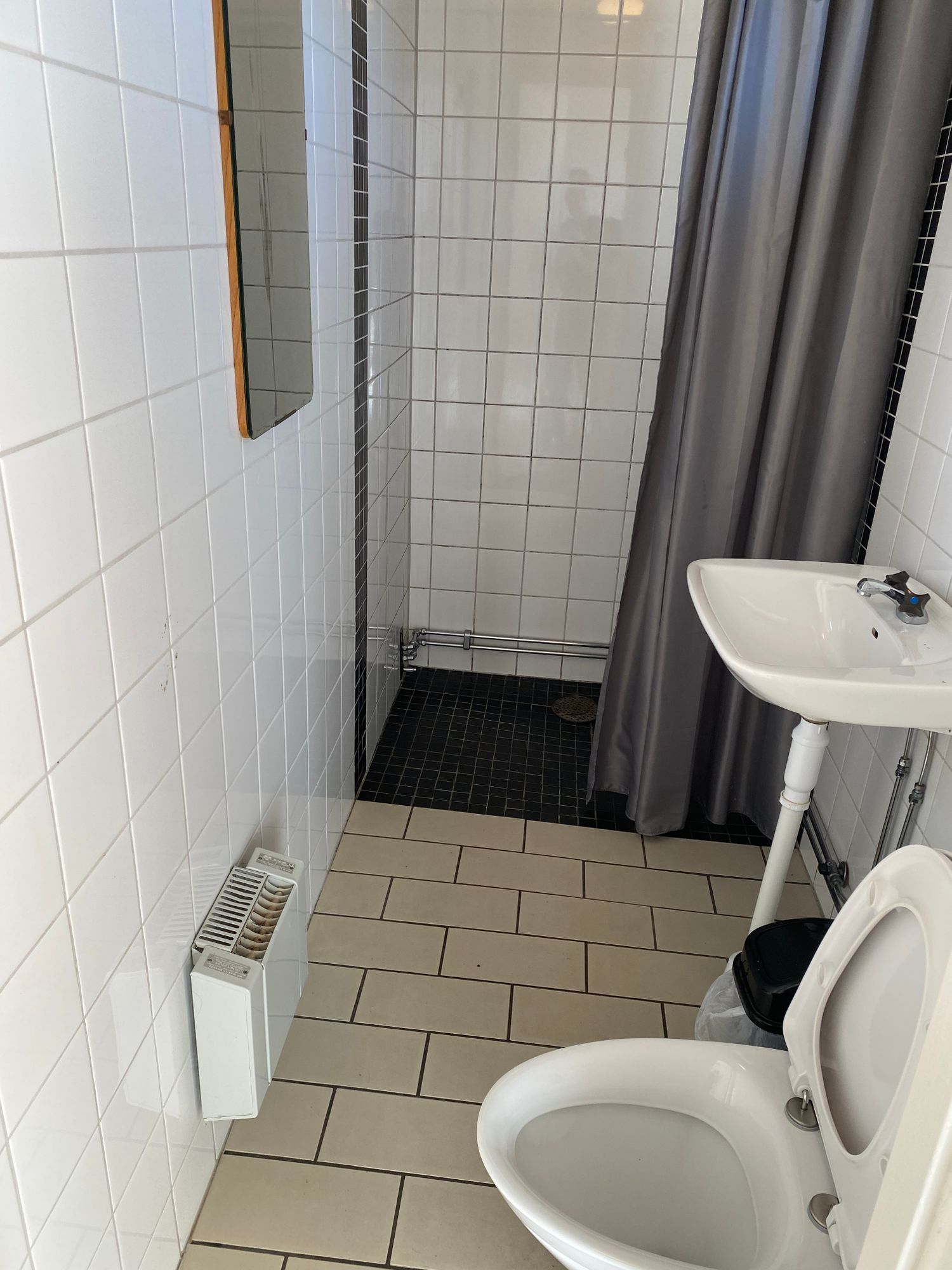 Nyrenoverad stuga 50 m från havet i Ekenäs,Ronneby – bild 10 av 10