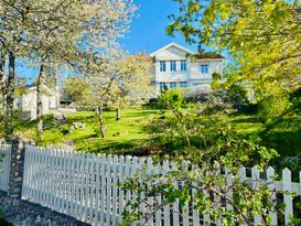 Fantastische Villa mit Seeblick 200 m vom Meer ent