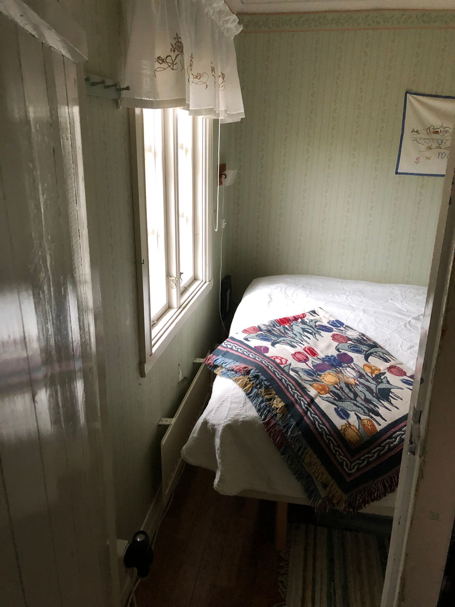 Charmig stuga nära bad mellan Ullared och Varberg – bild 15 av 24