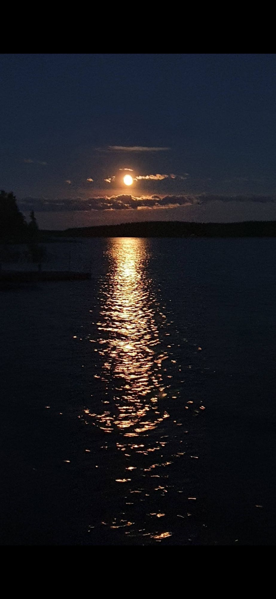 Sjöhuset - båtar, strand, bastu, brygga och grill! – bild 16 av 24