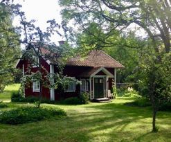 Gammal gård i Sörmlands skogsbygd