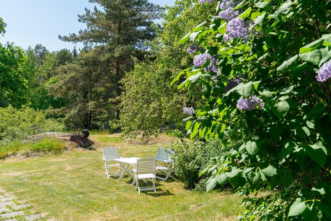 Modernt fritidshus med egen brygga vid havet – bild 12 av 21